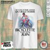 Ne Sous Estimez Jamais Un Vieille Femme Avec Une Bicyclette Et Est Ne En Juin Shirt - Design by Mascaratee.com