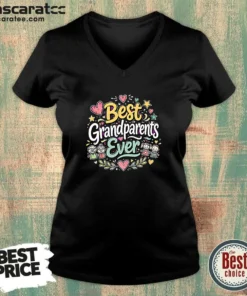 Official Best Grandparents Ever For Grandparents Doodle Typograp V-Neck Shirt